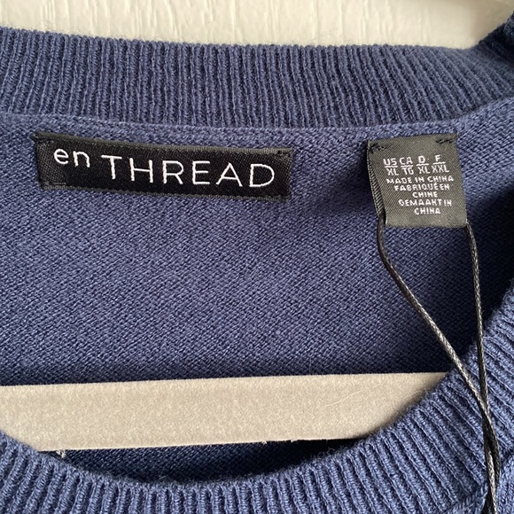 en Thread - Indigo / Navy Wool-Blend Knit Sweater with Recycled Cotton - Picture 5 of 9